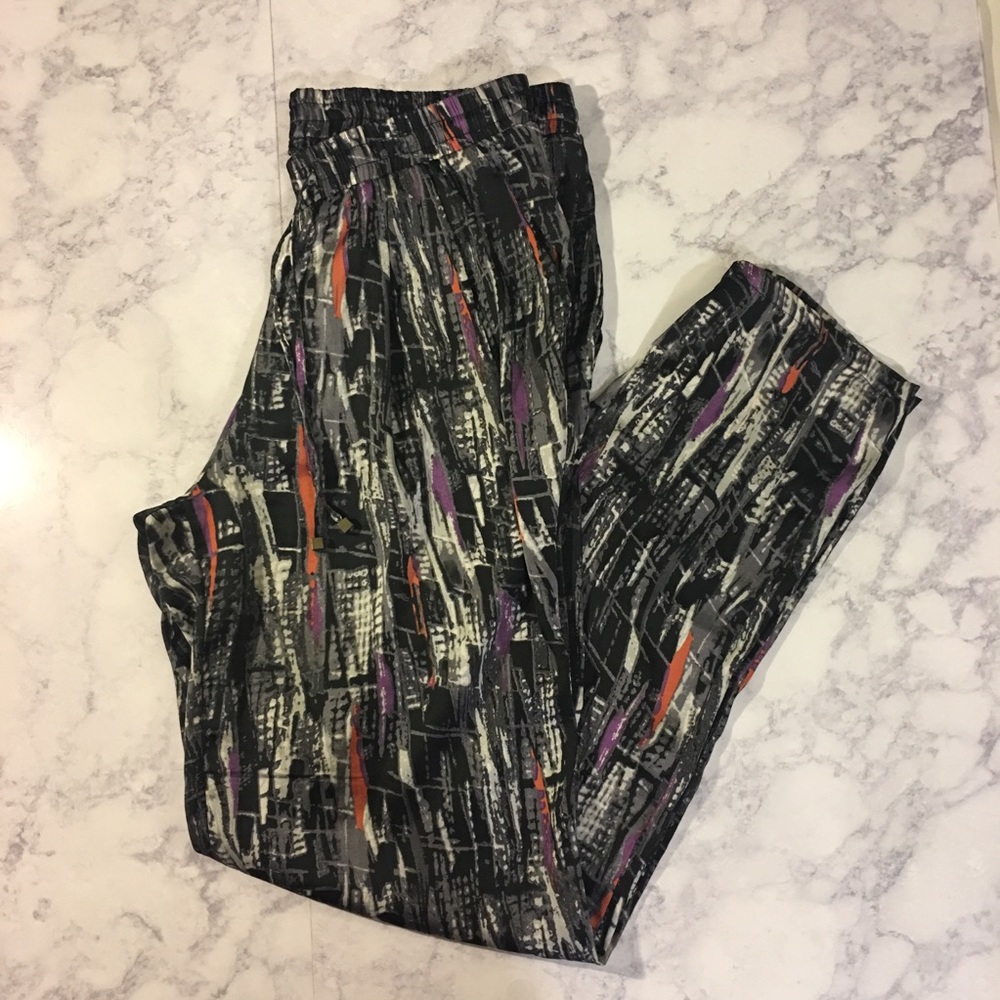 🥳 3 for $15 🥳 🖤Very J Drawstring Pants ♣️